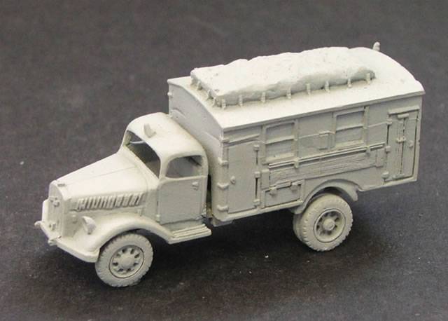 Opel Radio Truck with Comm. Variant